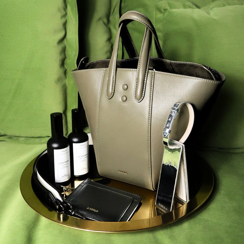 Save 43% | Ensemble #4 | Le Noir